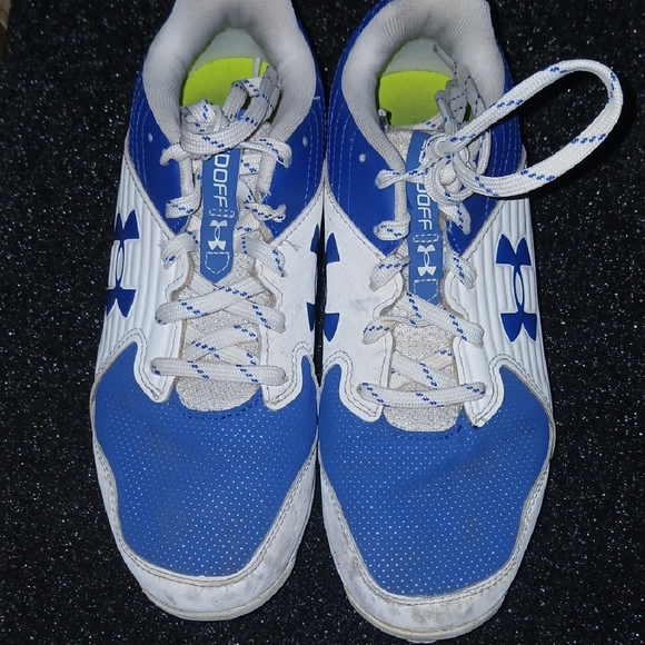 Under Armour Other - Under Armour Blue and White Athletic baseball cleats Size 5Y